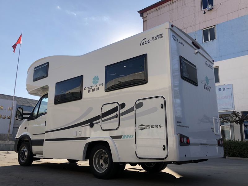 舒適、空間、安全，樣樣具備的房車