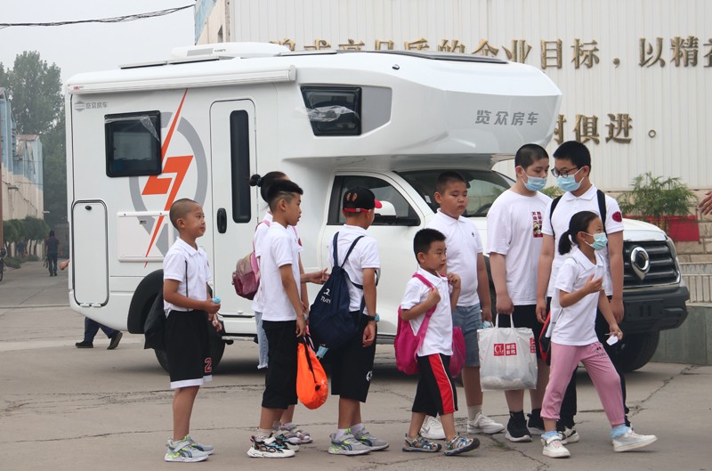 覽眾房車第八屆員工子女夏令營 覽眾房車第八屆員工子女夏令營