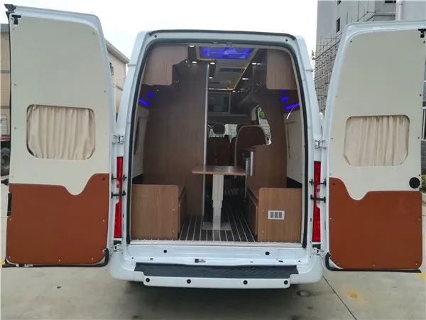 想買輛房車環游中國，該選B型還是C型？