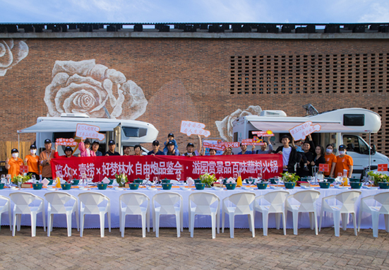 舒適房車生活，你怎么能不羨慕？
